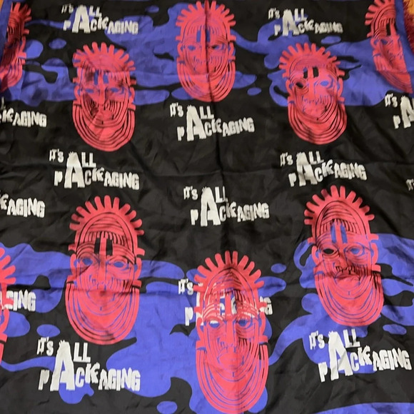 Nene Blanche  vintage Luxury Mulberry Silky Scarf - Picture 8 of 17